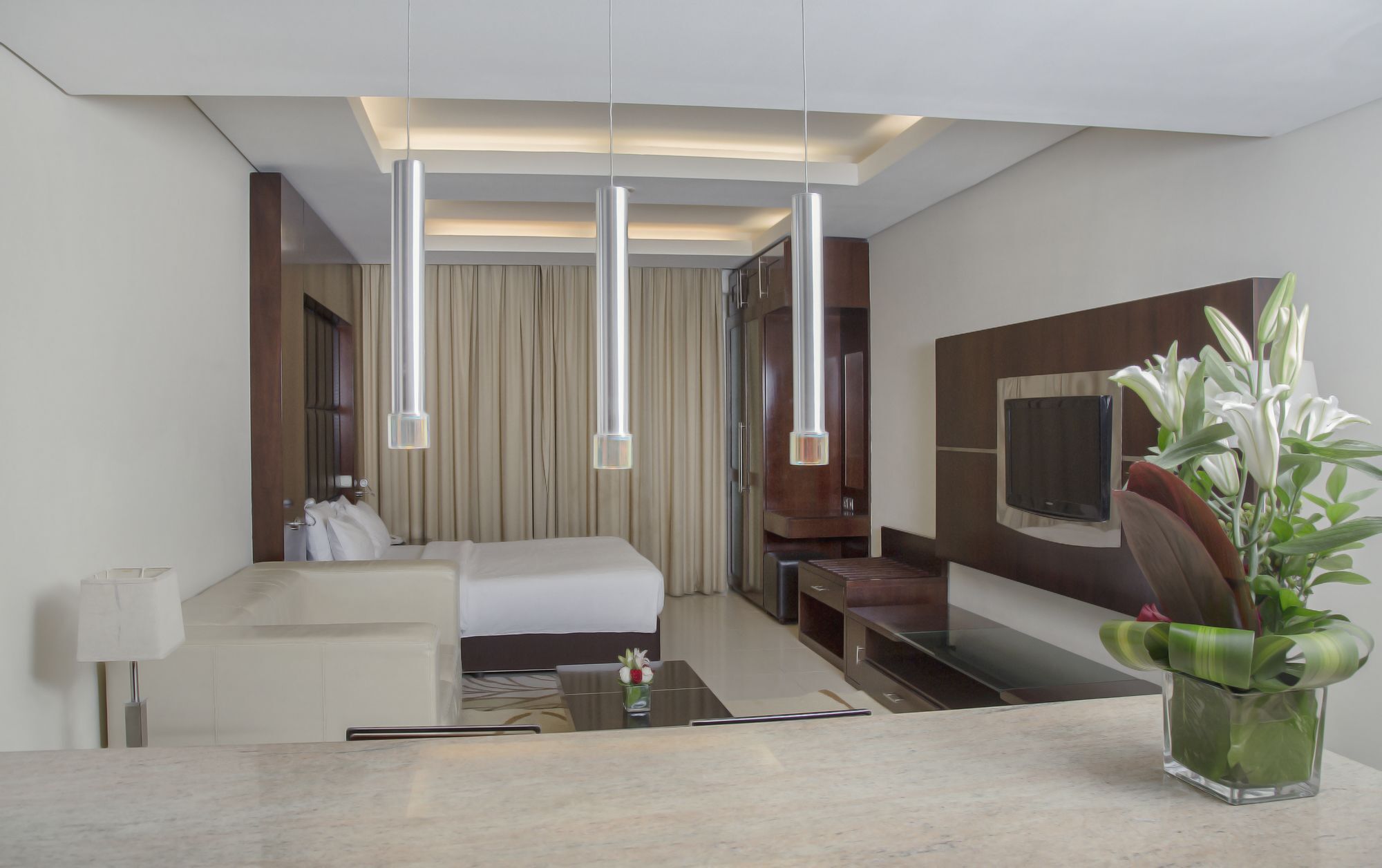 Staybridge Suites Dubai Internet City Exterior photo